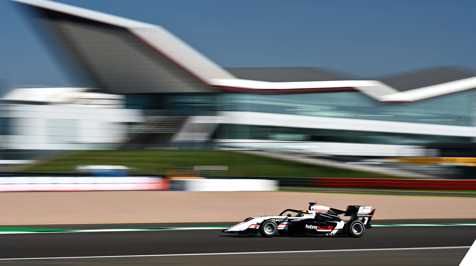 Red Bull F1 junior Lawson claims second F3 win at Silverstone